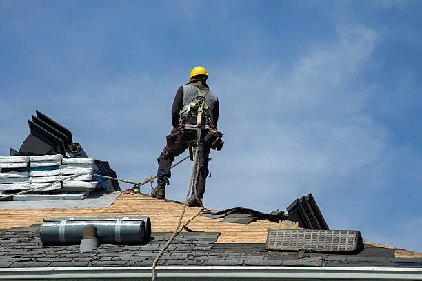 Professional Roofing technician working in Green Lake, WI